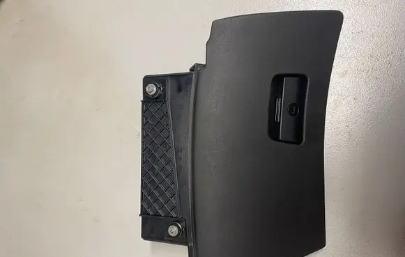 BMW 5 E39 Glove box 61138352336