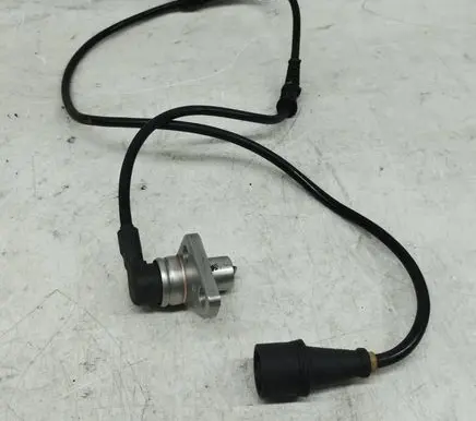 Mercedes-Benz E W124 Front ABS sensor wiring 2015401617 A2015401617 0265001285