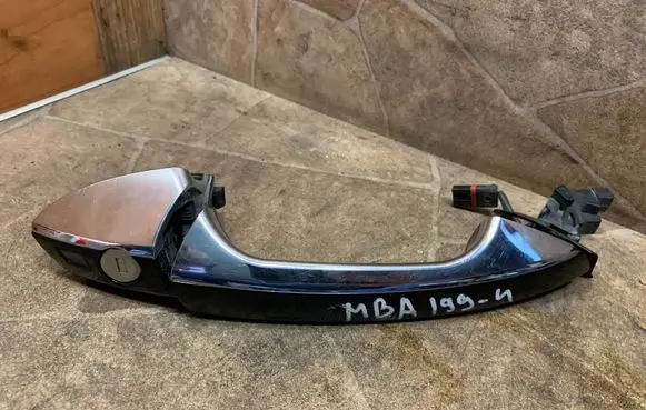 Mercedes-Benz CLS C218 X218 Front door exterior handle 