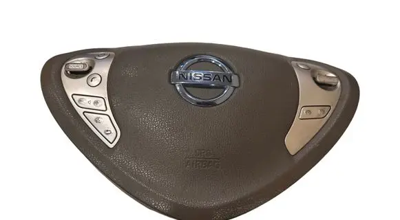 Nissan Leaf I (ZE0) Steering wheel airbag