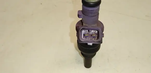 Mercedes-Benz C W203 Fuel injector 0000787429