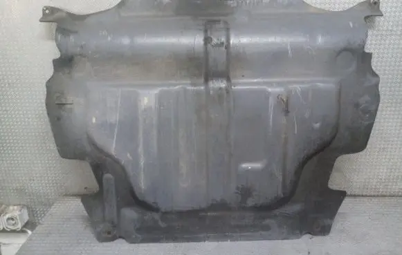 Volvo S80 Engine splash shield/under tray