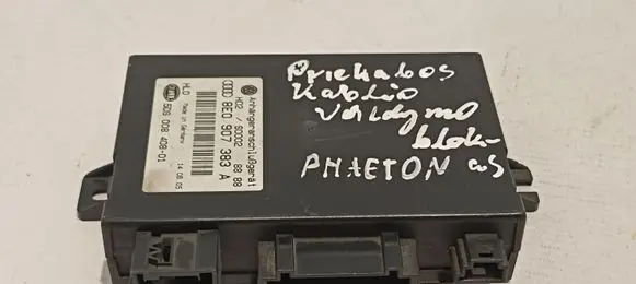 Volkswagen Phaeton Tow bar trailer control unit/module 8E0907383A