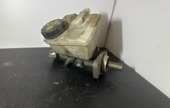 Volvo S80 Master brake cylinder 8646008