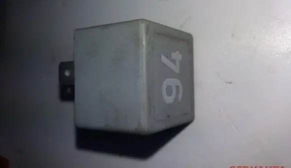 Volkswagen PASSAT B5 Other relay 191906983B