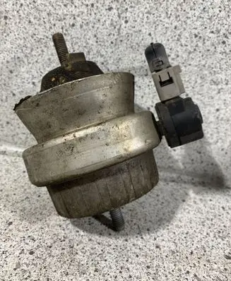 Audi A6 S6 C6 4F Engine mount bracket 4F0199379G