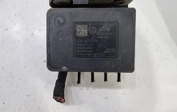 Volkswagen PASSAT B8 ABS Pump 3Q0907379K