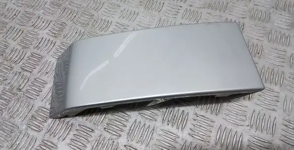Volvo XC90 Rear/tail light trim molding 30698134