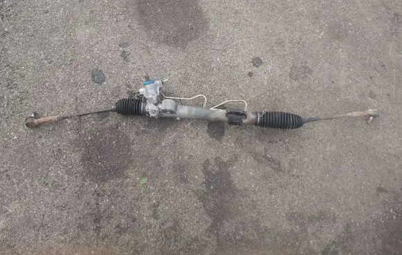 Nissan Almera Tino Steering rack