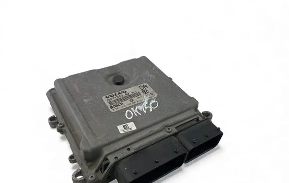 Volvo XC90 Engine control unit/module ECU 30771550AB 0281012103