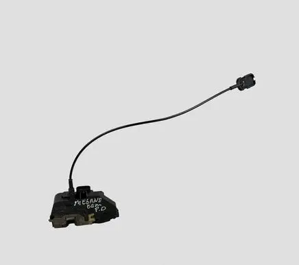 Renault Megane II Front door lock