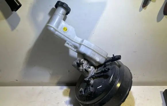 KIA Sorento Brake booster 58500C5950 8523 59110C5900