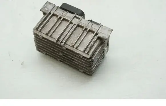 Opel Insignia A Glow plug pre-heat relay 55574293