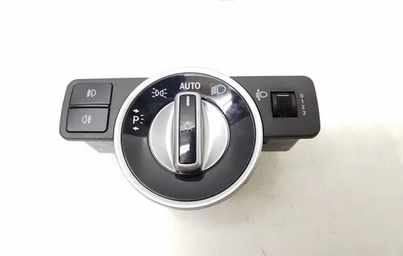 Mercedes-Benz CLA C117 X117 W117 Light switch