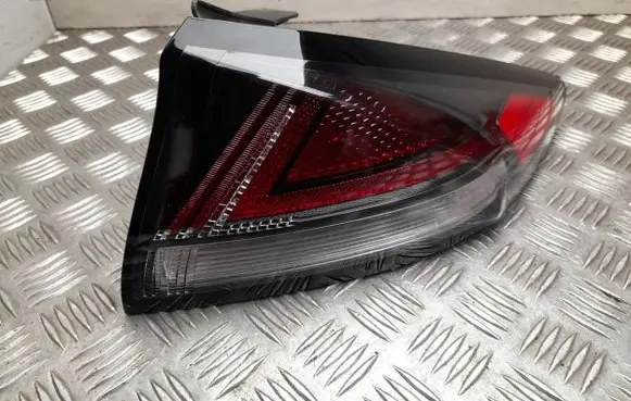 Hyundai Ioniq Rear/tail lights 92402G2200