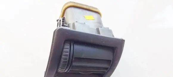 Opel Astra G Dash center air vent grill 90560338