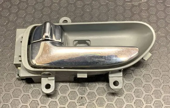 Nissan X-Trail T31 Front door interior handle 806719y000