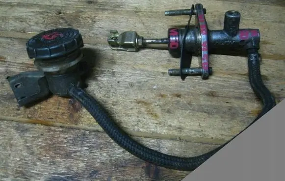 Clutch master cylinder