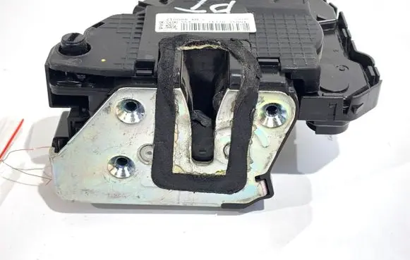 SsangYong Tivoli Rear door lock 71320-35001