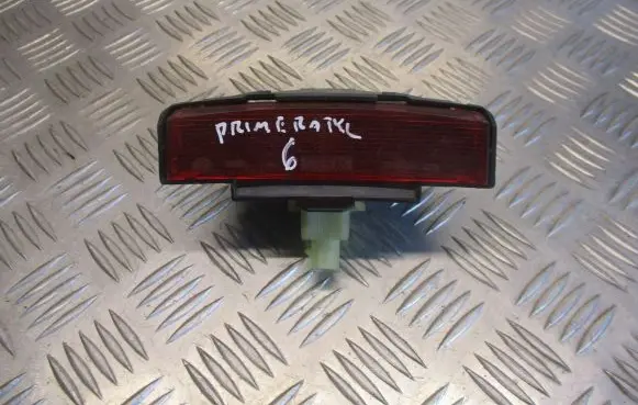 Nissan Primera Third/center stoplight