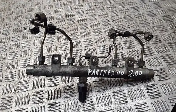 Peugeot Partner Fuel main line pipe 0445214019