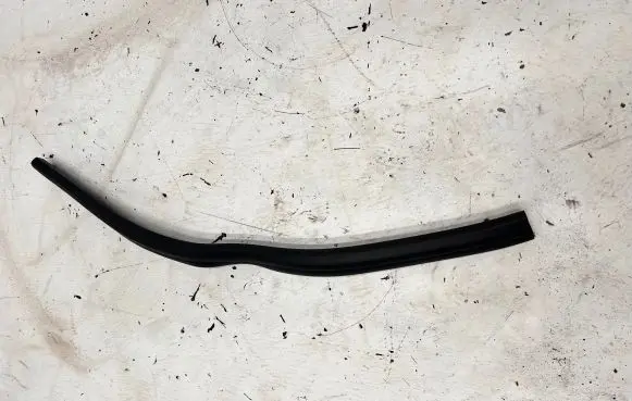 Mercedes-Benz C W204 Engine compartment rubber A2046280198