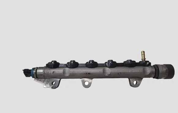Renault Espace IV Fuel main line pipe 0445214153 8200661279A H8200426550