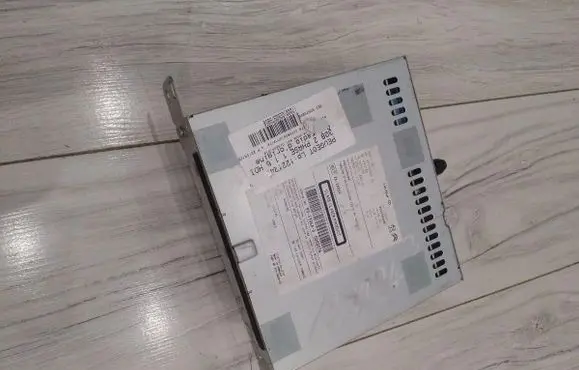 Peugeot 308 Navigation unit CD/DVD player 9805593680