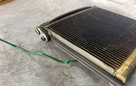 Air conditioning (A/C) radiator (interior)