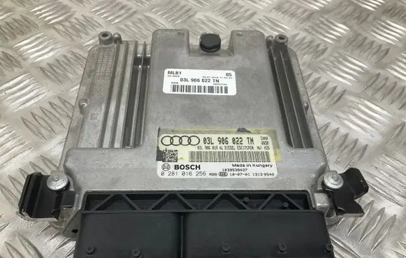 Audi A4 Allroad B8 Engine control unit/module ECU 03L906022TN 03L906019AL