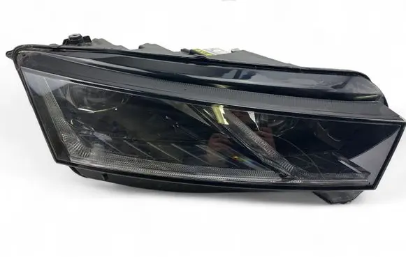 Skoda Octavia Mk4 Headlight/headlamp 5E4941016B
