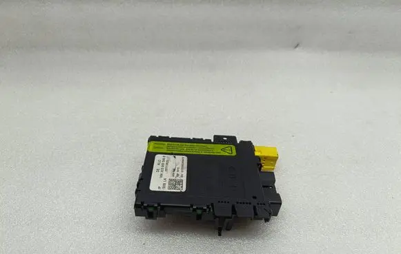 Volkswagen PASSAT B6 Steering angle sensor 3C0953549B 05113820 01103052300475