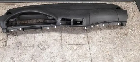 BMW 5 E39 Dashboard 8159750