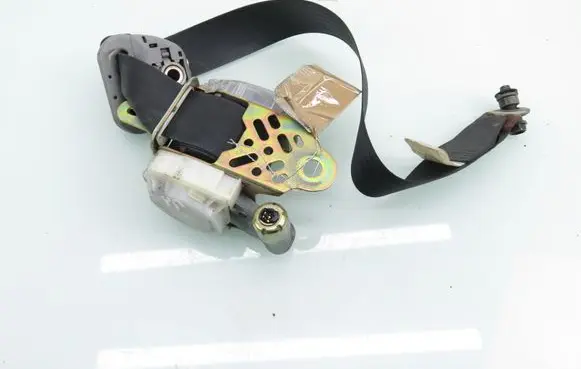 Toyota RAV 4 (XA20) Front seatbelt 7L7040P