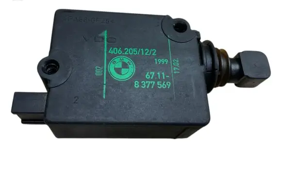 BMW 5 E39 Tailgate boot lock/latch motor 8377569