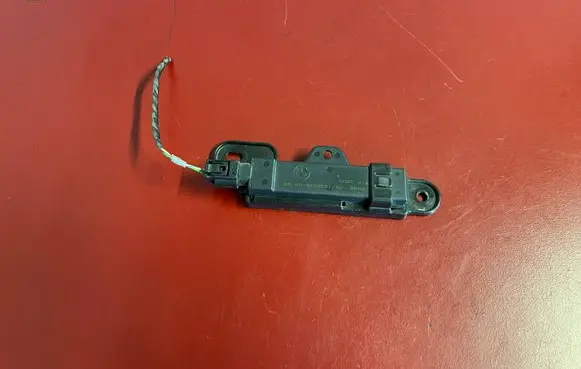 Interior comfort aerial antenna
