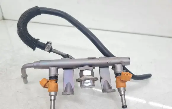 Toyota GT 86 Fuel main line pipe 192093212 11C08 9Z13U