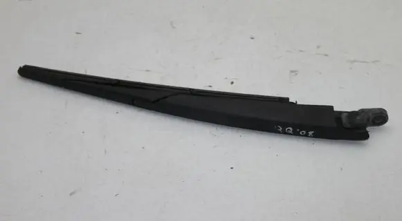 Nissan Qashqai Rear wiper blade arm