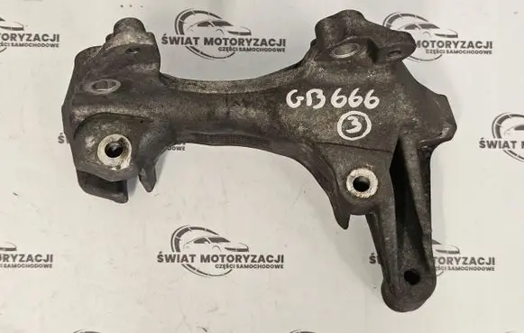 Nissan Pulsar Generator/alternator bracket 117108063R