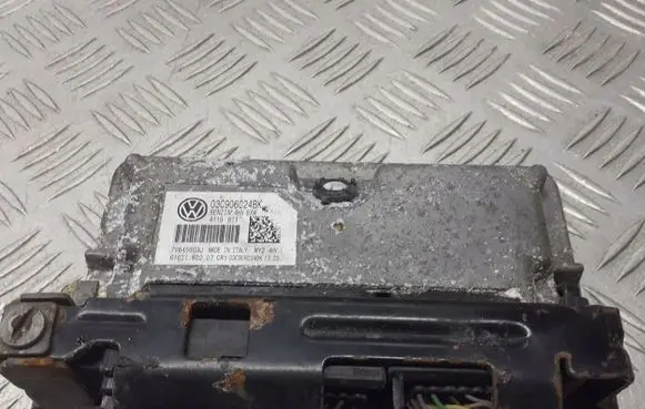 Seat Ibiza IV (6J,6P) Engine control unit/module 03C90602BK