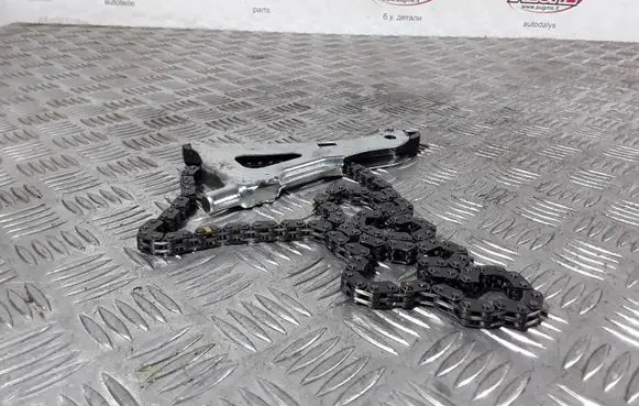 Mercedes-Benz S W222 Slide rail for timing chain A2780500117