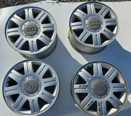 Audi A4 S4 B5 8D R15 alloy rim 4b0601025b