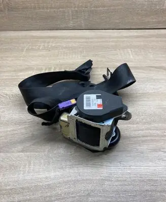 Audi A3 S3 8P Front seatbelt 8P4857705C 604182900 LEFTSIDE