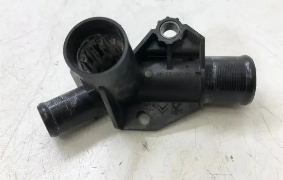 Volvo S60 Engine coolant pipe/hose 9671124980