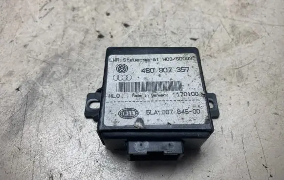 Audi A6 S6 C5 4B Light module LCM 4B0907357 5LA00784500 170100