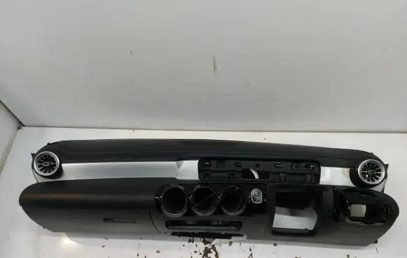 Mercedes-Benz CLA C118 X118 Dashboard
