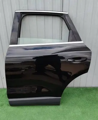 Audi Q3 F3 Rear door 