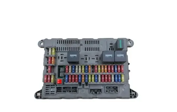 Land Rover Freelander Fuse module 518823216 YQE500150