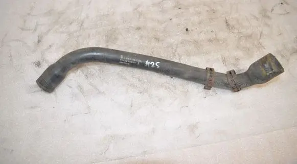 Mercedes-Benz Vito Viano W639 Engine coolant pipe/hose A6395012582