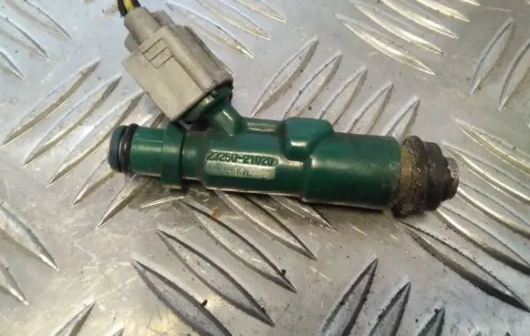 Toyota Prius (XW20) Fuel injector 2325021020